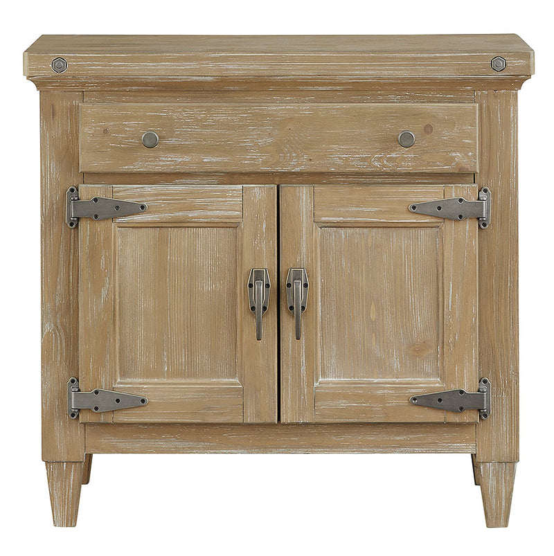 Lynnfield Bachelor Chest